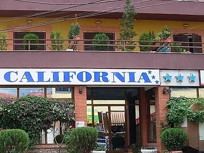 酒店 California 地拉那